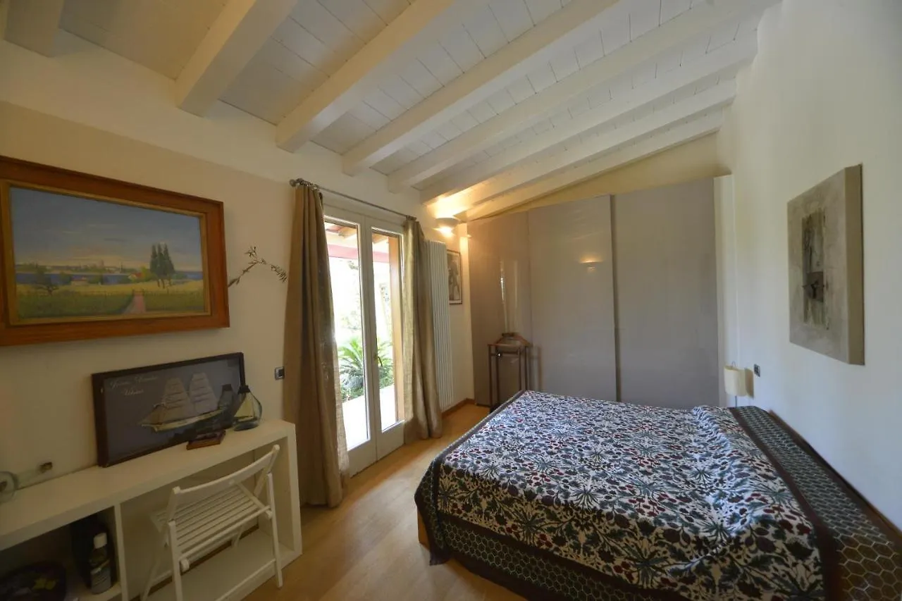 Villa Docciolina Roina 0*,